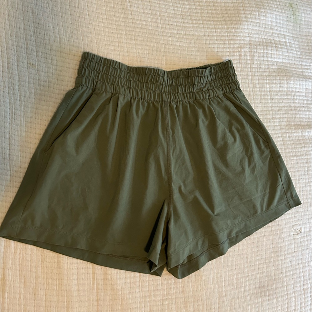 Vuori Green Women's Shorts